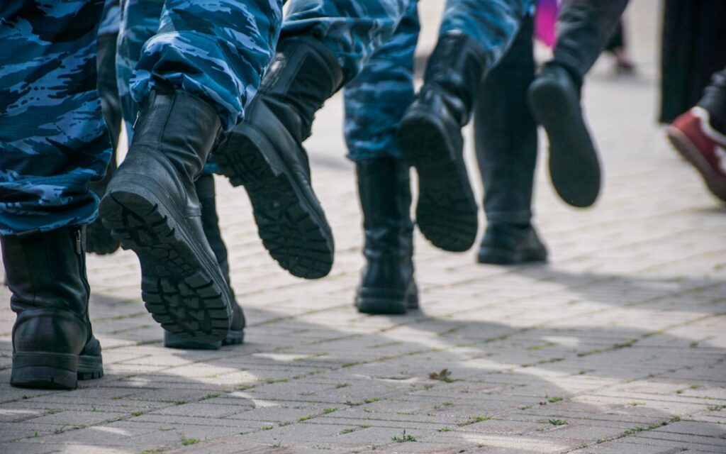 Leader Walking Front Team